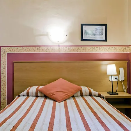 Boston Hotel *