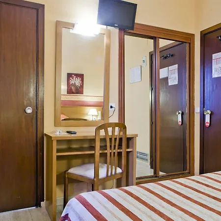 Hotel Boston *